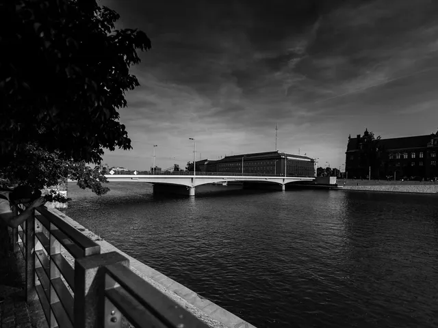 wieża ratuszowa we wrocławiu - zegar
